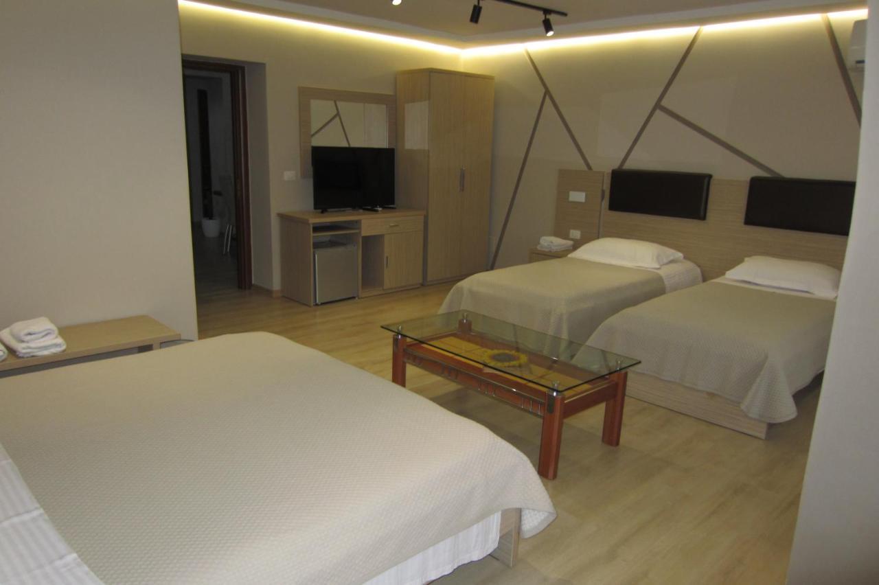Hotel Freddy'S Hotel Tirana