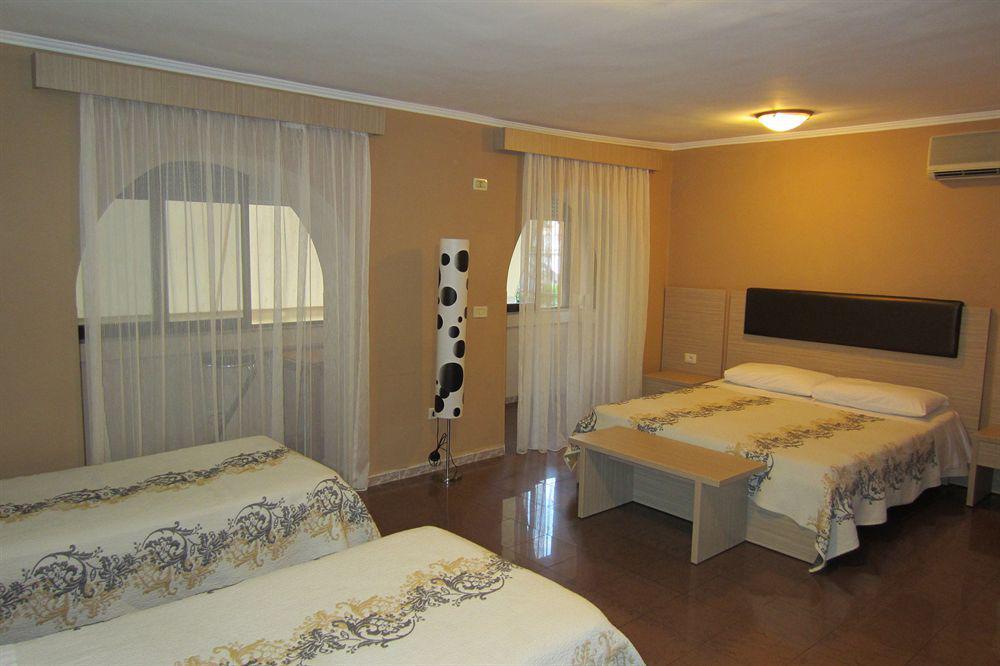 Freddy'S Hotel Hotel 3*